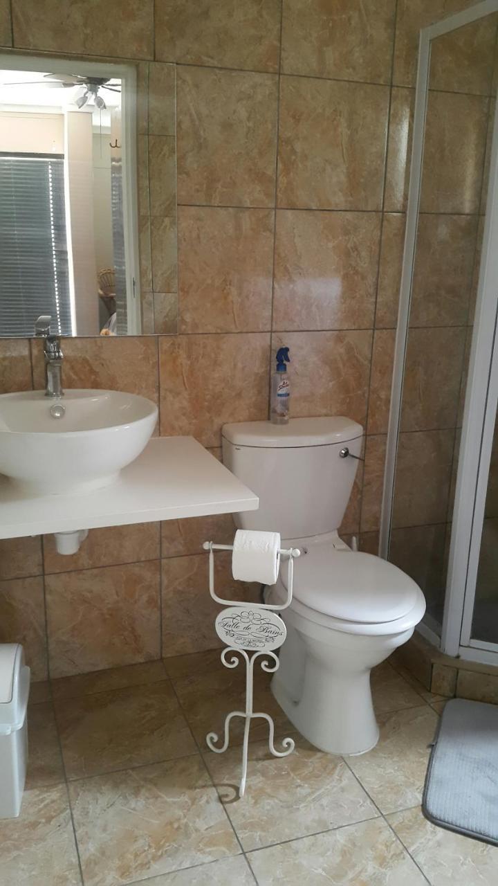 Kleines Nest Bed And Breakfast Walvis Bay Exterior photo